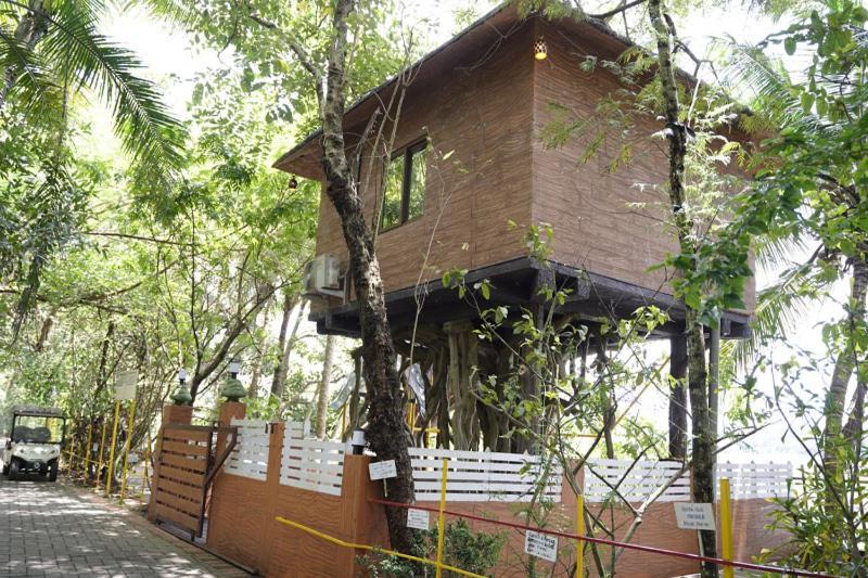 Mango Meadows Kottayam Exterior foto